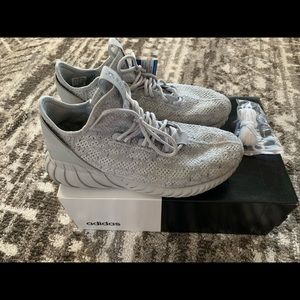 Adidas tubular doom socks